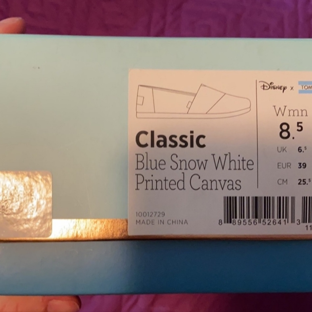 Toms x Snow white size 8.5